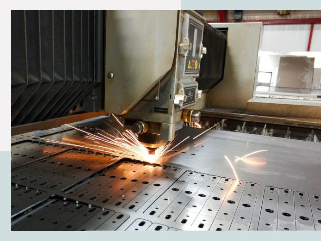 Лазерная резка металла в Советской Гавани от 623 руб.